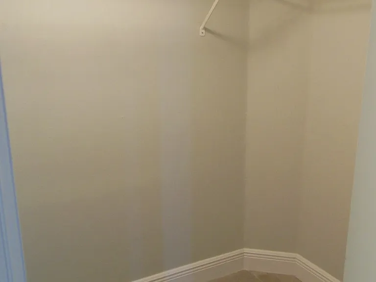 744 Executive Center Dr #23-9-23 — Photo 20