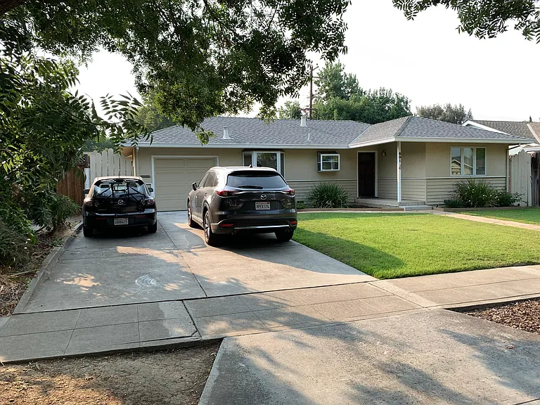 891 Mango Ave — Photo 23