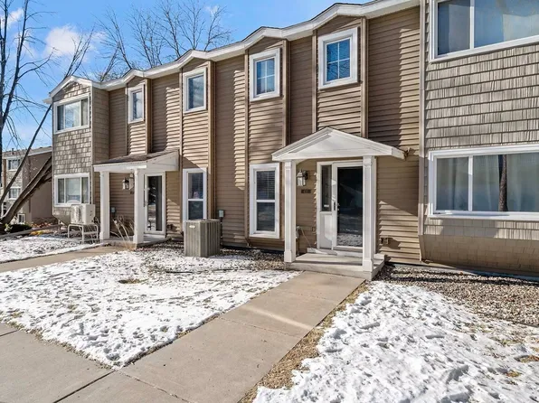 432 Pondridge Cir, Wayzata, MN 55391