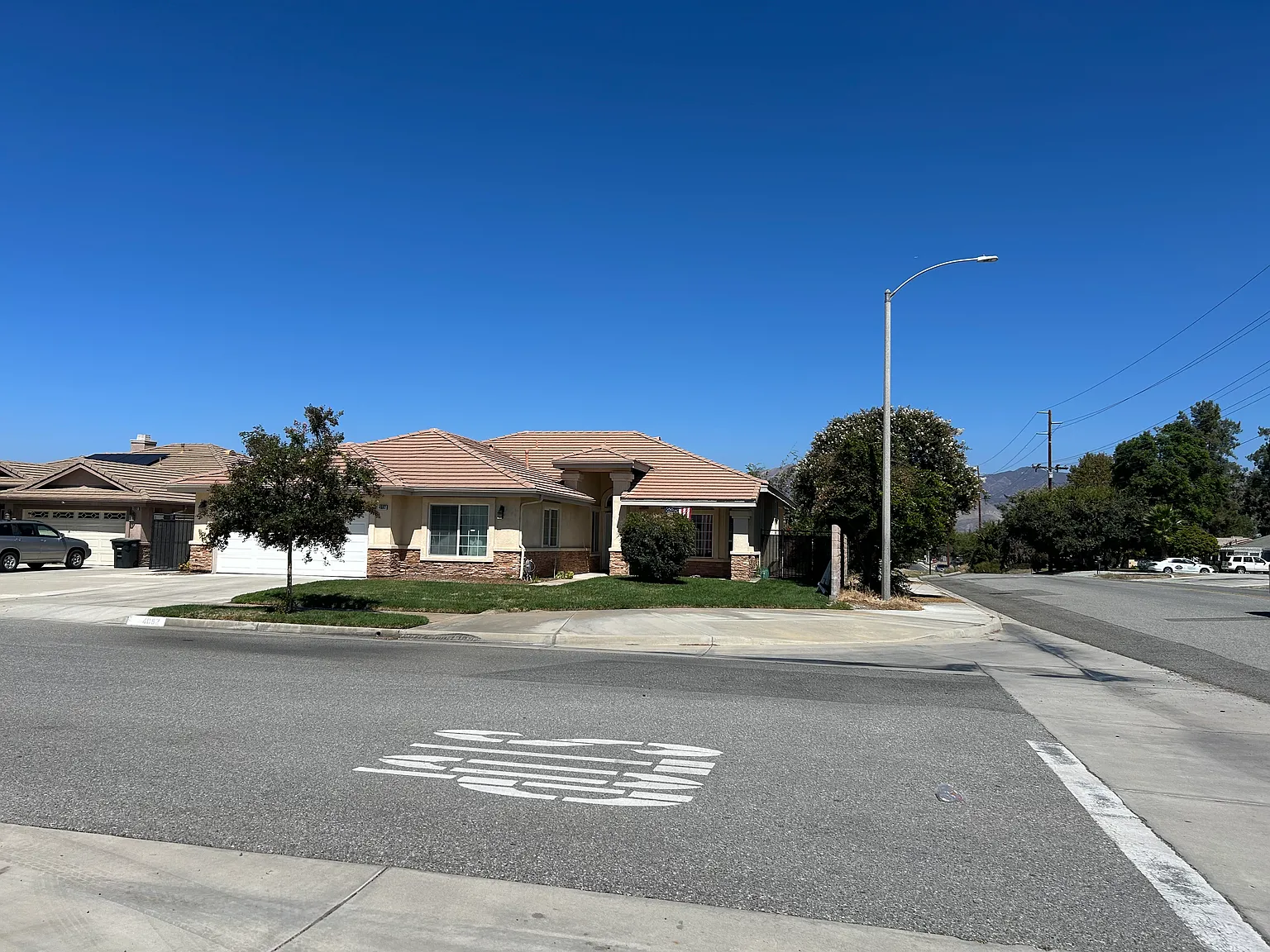 4 bed, 1729 sqft, $2,799 — Photo 3