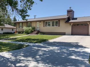 122 N Dakota St, Tioga, ND 58852