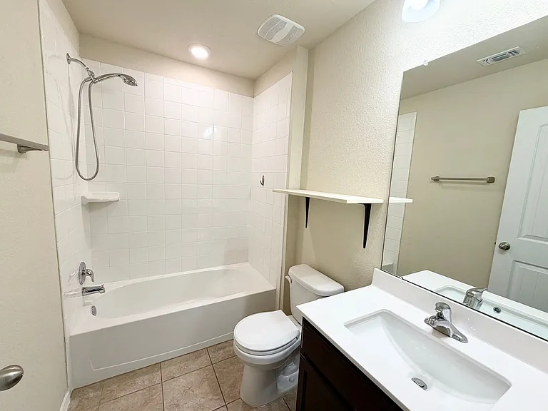 829 Ibis Falls Loop — Photo 2
