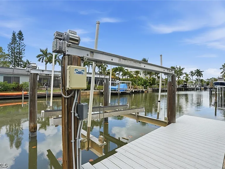 1590 Sandpiper St — Photo 36