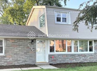 4949 Paxton Rd, Oak Lawn, IL 60453