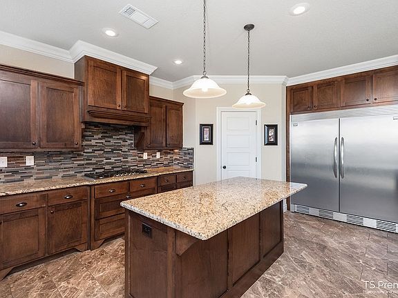 3rd image of 2413 W McKinley Blvd