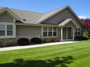 N24W24040 Brandon Oaks Dr, Pewaukee, WI 53072