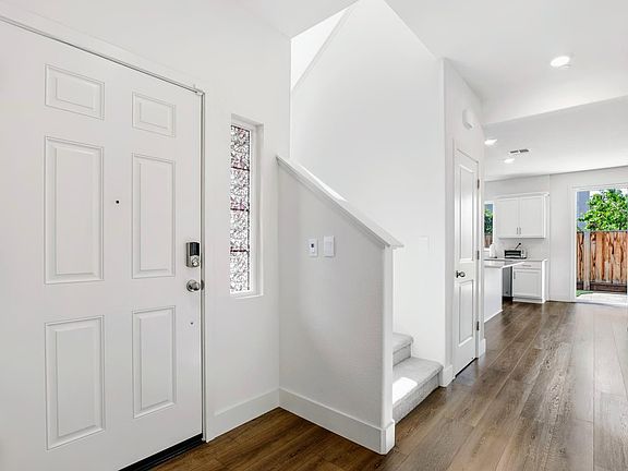 4th image of 153 Frontier Street