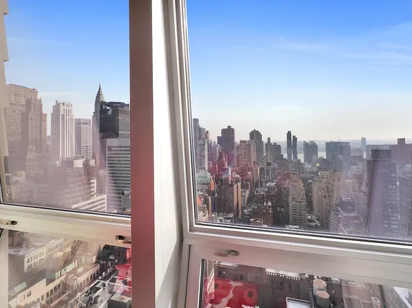 400 Fifth Avenue image 3 of 17