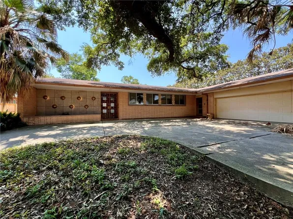 5376 Bancroft Dr, New Orleans, LA 70122
