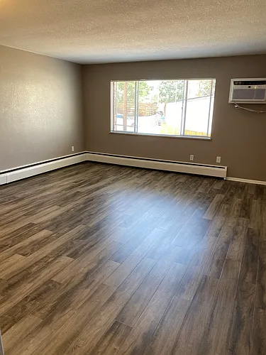 2301 N Clay St #307 Photo 1