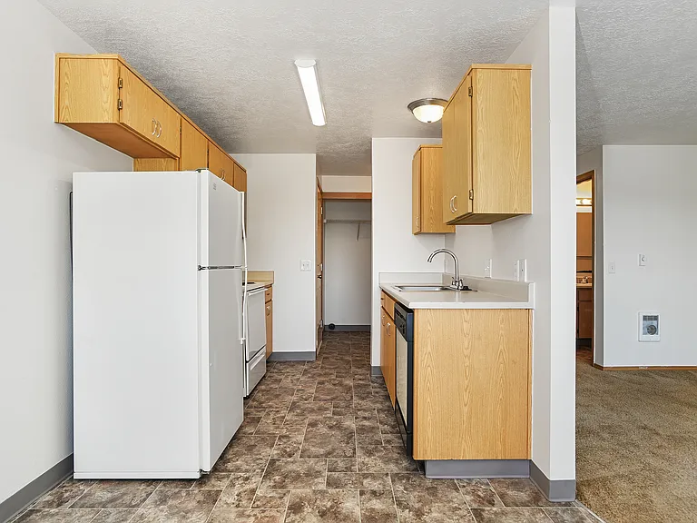 Waverly Square Apartments — Photo 24