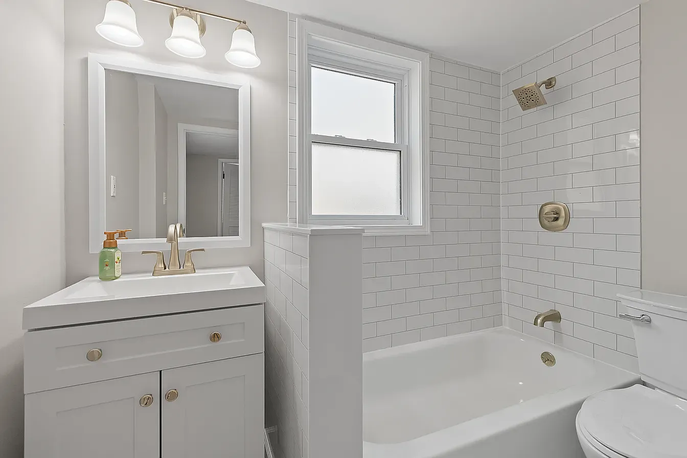 1261 Grove Point Drive — Photo 3