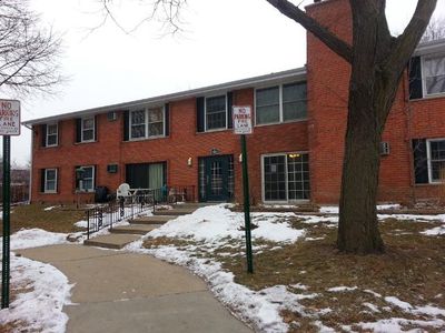 810 Old Settlers Trl APT 1, Hopkins, MN, 55343