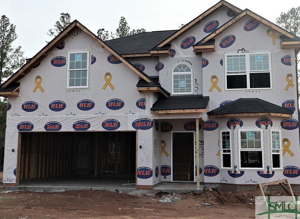 1st image of 220 Fairview Dr NE