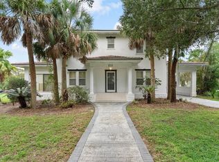 211 S Central Ave, Umatilla, FL 32784