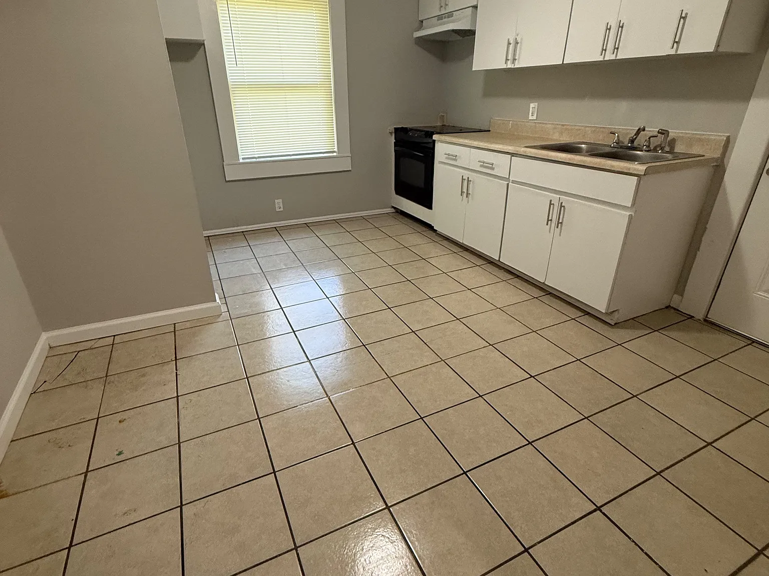 2 bed, 624 sqft, $1,000 — Photo 3