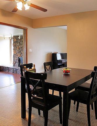 2nd image of 1485 Crestwood Ct