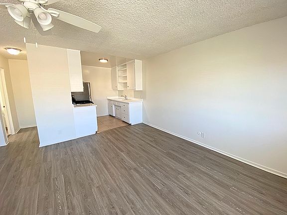 3rd image of 2025 Sepulveda Blvd APT 9