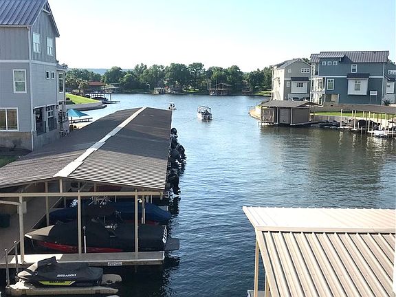 2nd image of 116 Marina Dr