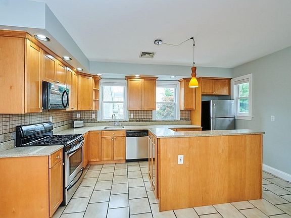 2nd image of 198 Hyde Park Ave #2