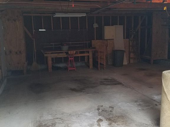 2nd image of 1094 Wyley Ave