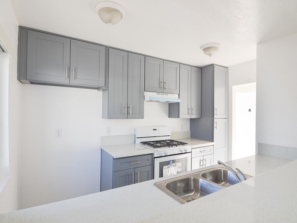 1st image of 10906 Columbus Ave #4