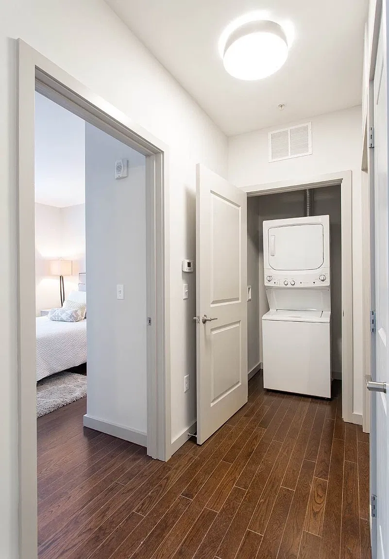 1 bed, 700 sqft, $3,550 — Photo 4