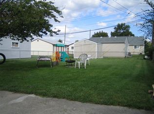 25722 Pennie St, Dearborn Heights, MI 48125