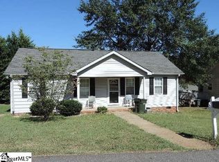 127 Golf St, Greer, SC 29650