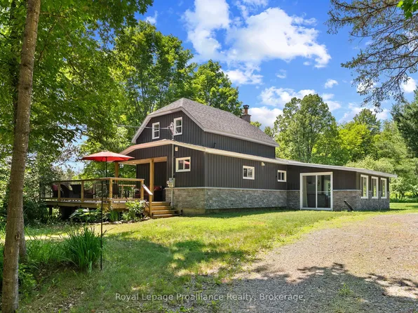 3432 S Siberia Rd, Hastings Highlands, ON K0J 1L0