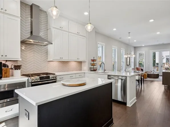 4219 Deming Cir, Sandy Springs, GA 30342