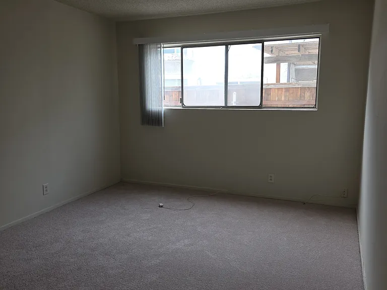 928 W Huntington Dr #14 — Photo 6