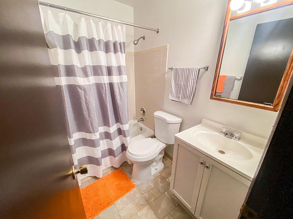 2306 Badger Pkwy APT 11, Madison, WI 53713 Zillow