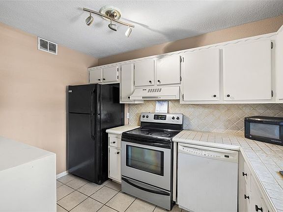 5th image of 2727 75TH STREET W #8A13
