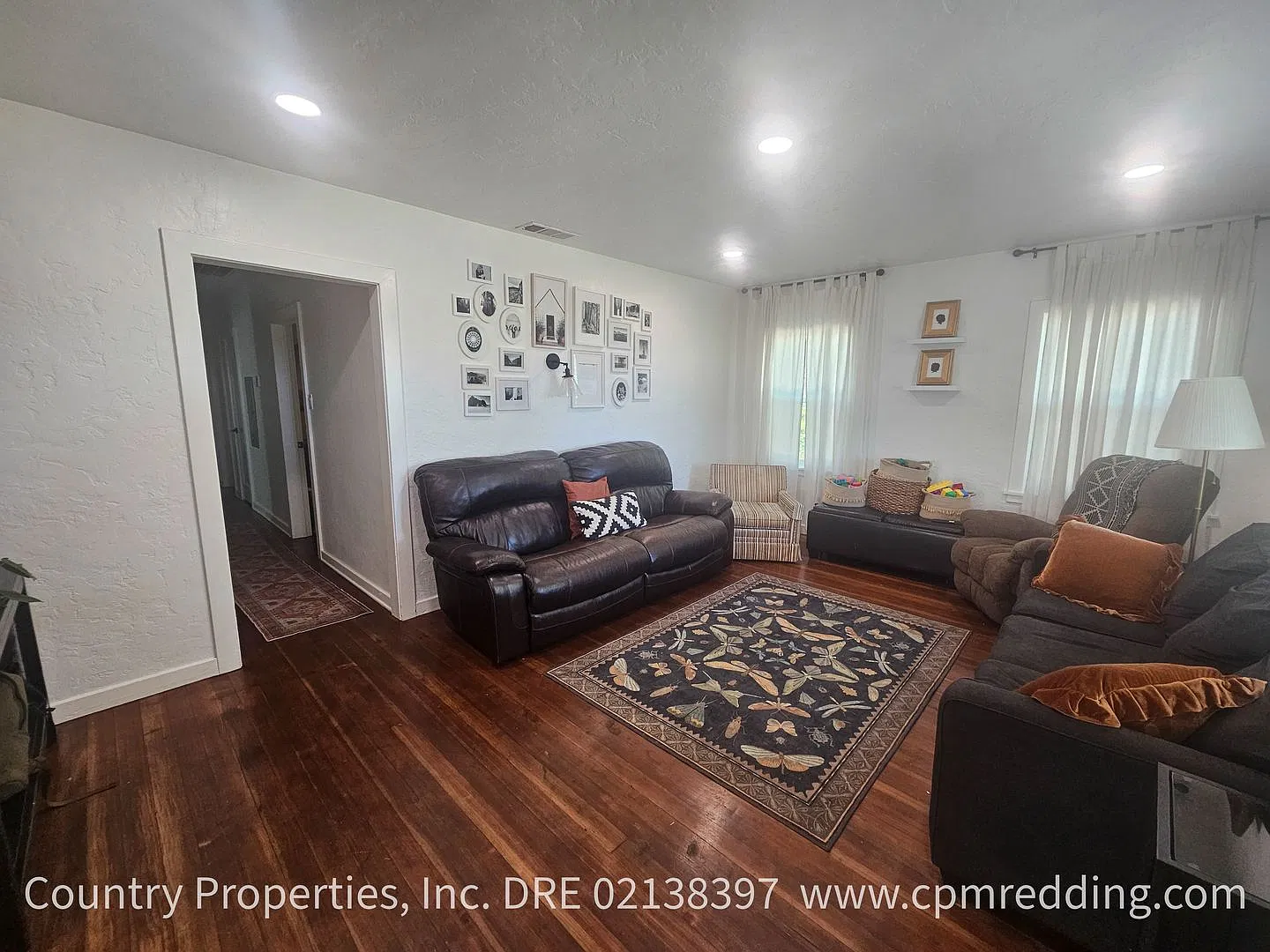 Remodeled House on Acreage Close to Downtown Coming Available Soon! — Photo 4