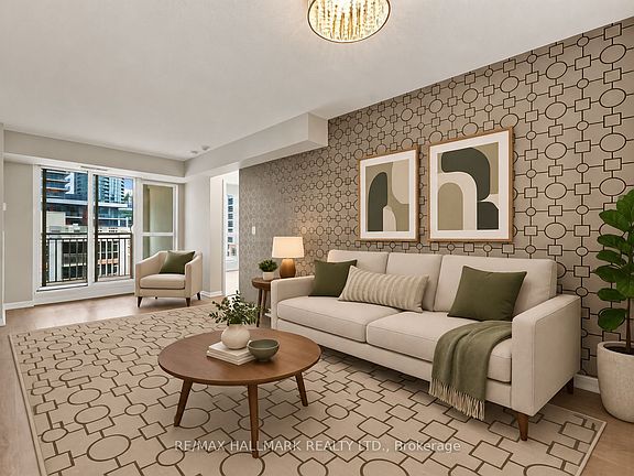 5th image of 35 Bastion St #706