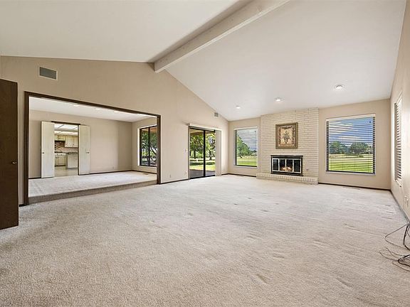3rd image of 4421 Tamarisk Dr