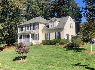 1432 Maymont Ct, Charlottesville, VA 22902