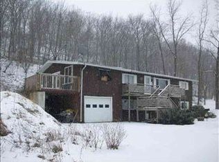 515 E River St, Darlington, WI 53530