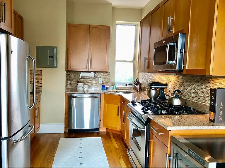 229 W 116th St #4B — Photo 4