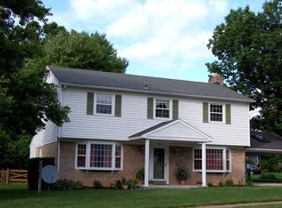 1 Stonegate Ct, Cockeysville, MD 21030