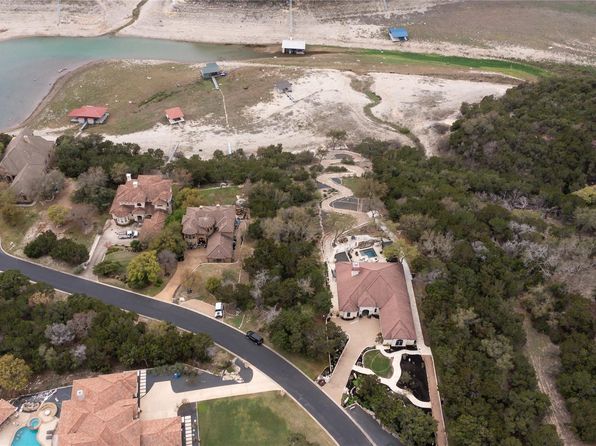 18504 Monet Pointe Dr, Leander, TX 78645