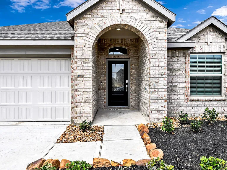 3718 Shadow Crest Ln — Photo 4