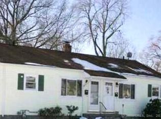 14 8th St, Newington, CT 06111