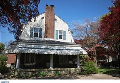 5th image of 3766 Woodland Ave