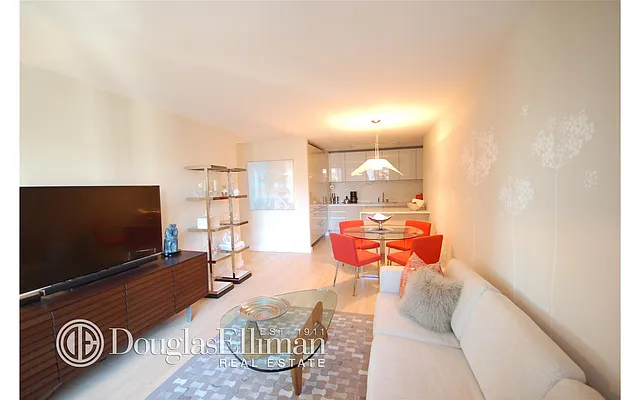 Rented by Douglas Elliman | media 15