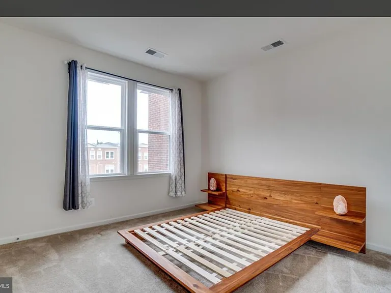 9320 Fairview Ave — Photo 15