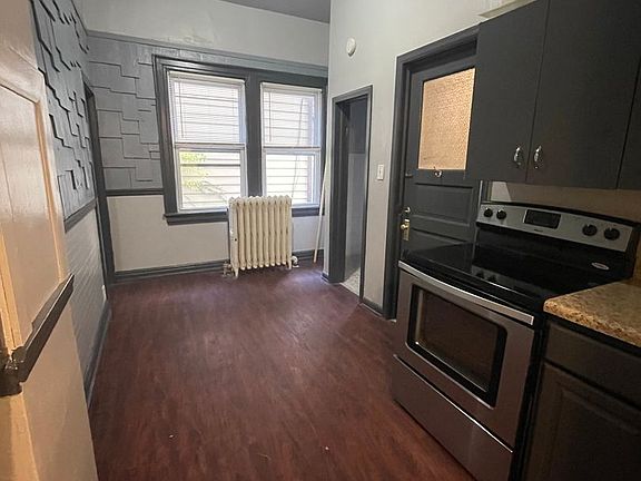 5th image of 2629 N Maryland Ave APT 1