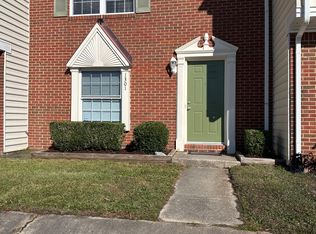 1301 Snowflake Cir, Virginia Beach, VA 23453