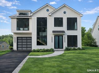 20 North Lake Shore Drive, Brookfield, CT